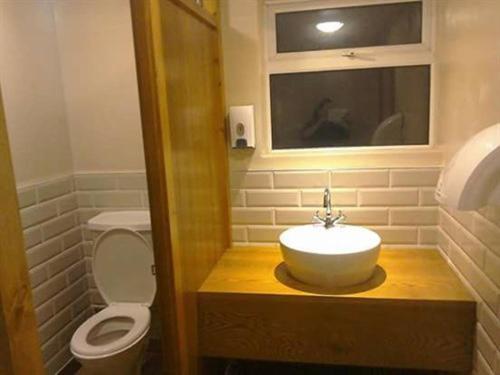 Holland Hotel Llanfachraeth Экстерьер фото